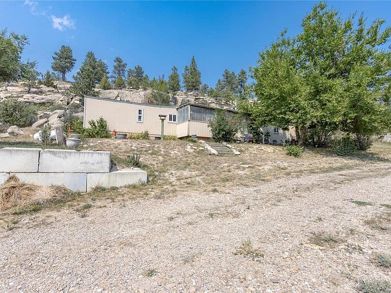 119 Log Cabin Rd photo 4