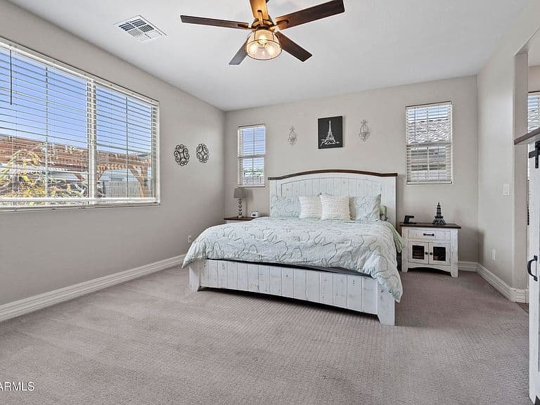 17227 W DESERT SAGE Drive photo 3