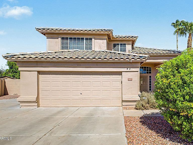 7427 W HILL Lane photo 1