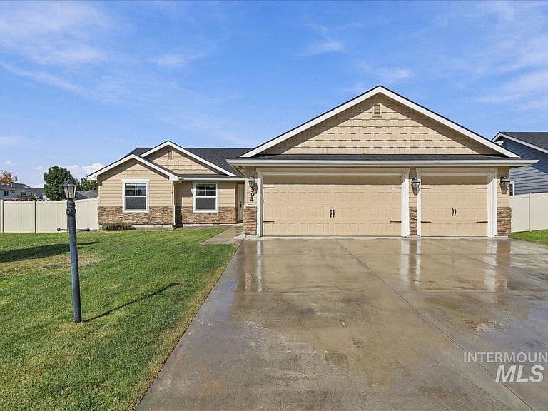 394 W Aspen Ct photo 2