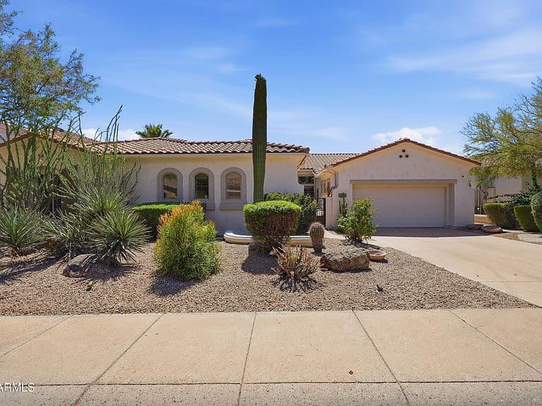 7673 E CALLE DE LAS BRISAS -- photo 3