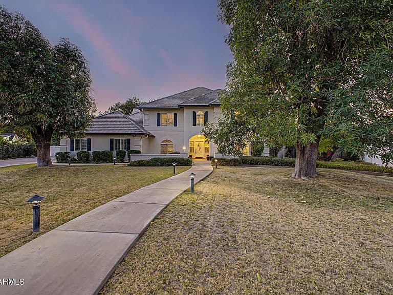 4402 E INDIGO BAY Drive photo 1