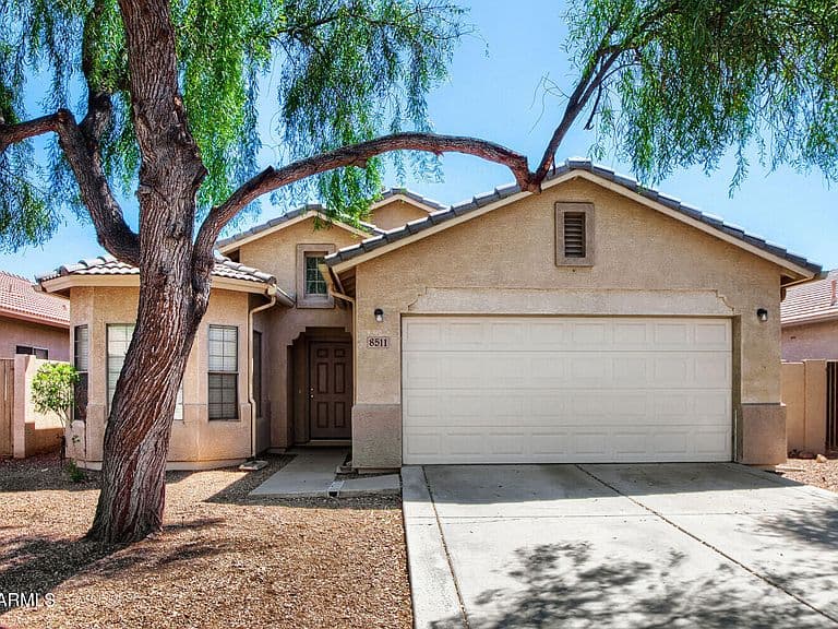 8511 W PAPAGO Street photo 1