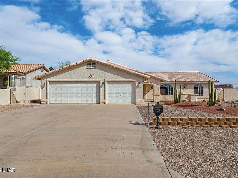 3900 Northstar Dr photo 5