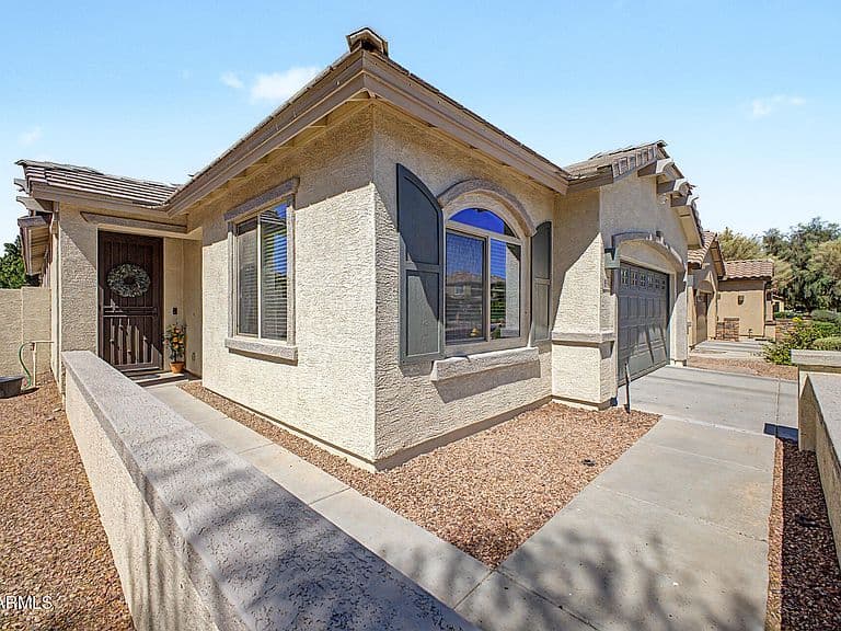 854 E TEKOA Avenue photo 4