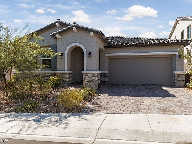 10925 Cilantro Ave photo 1