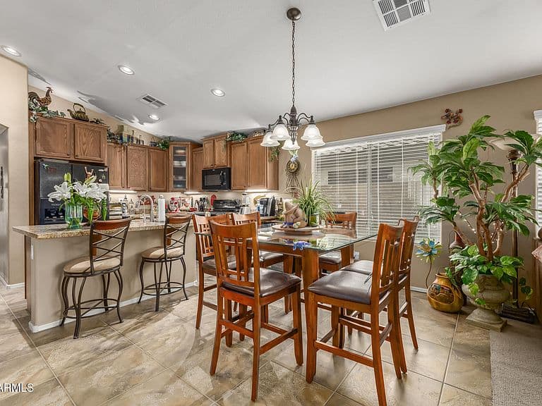 19587 N Krupps Ct photo 5