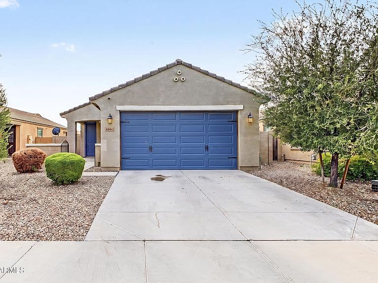 40441 W HILLMAN Drive photo 2