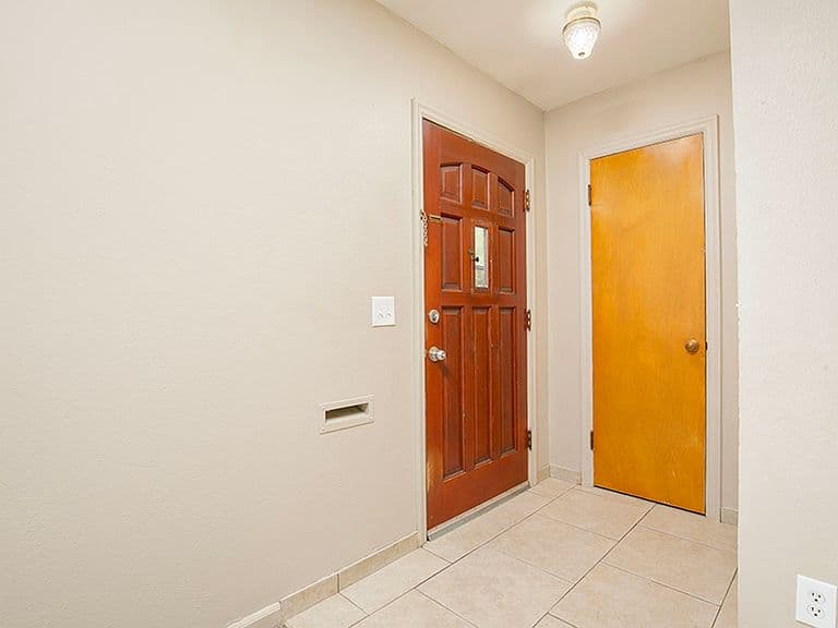 1713 Avenue E photo 4