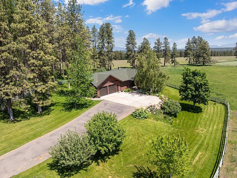 43 Pine Cone Ln photo 2