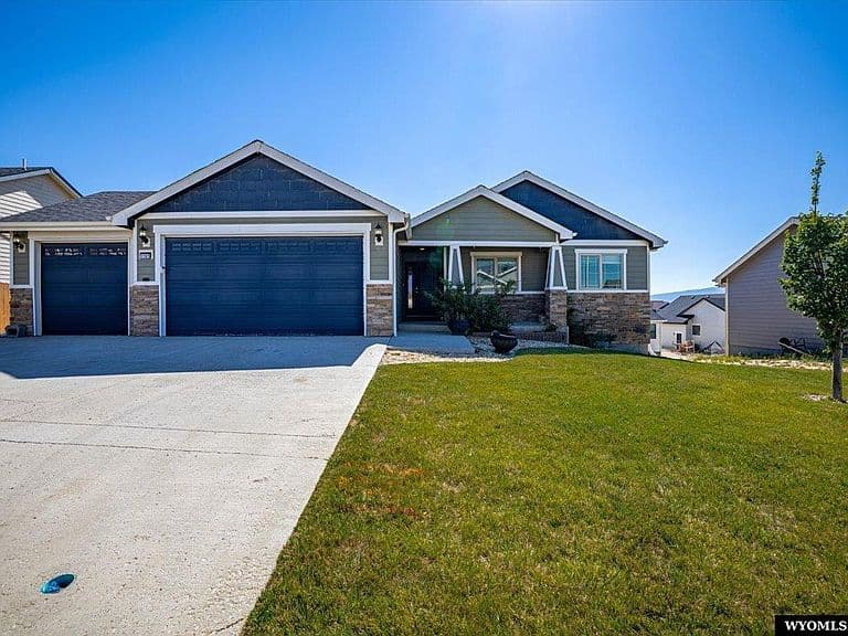 1101 River Heights Dr photo 4