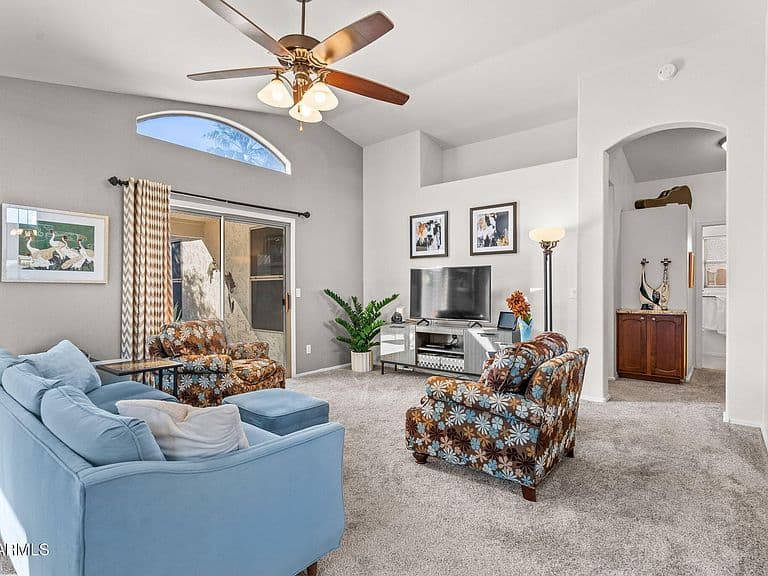 1697 E Barbarita Ave photo 4