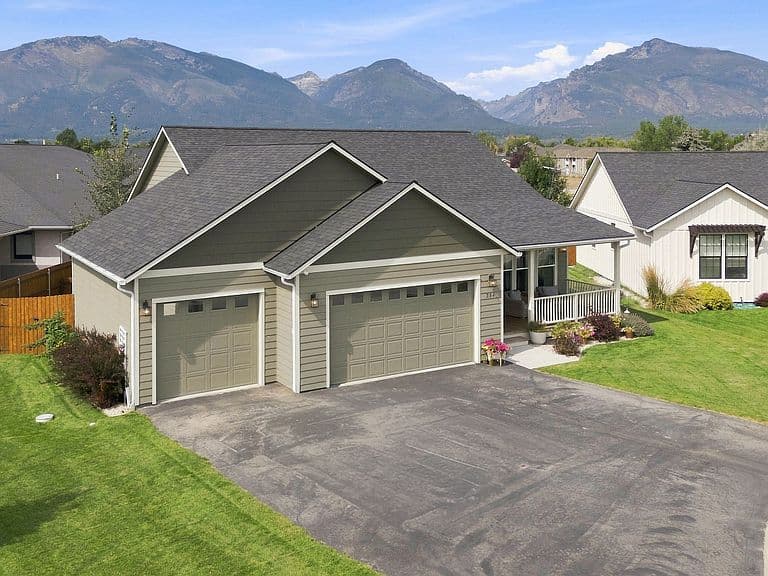354 Destiny Dr photo 5