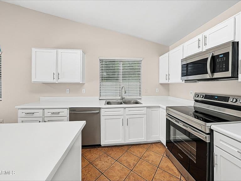 8903 W JENNIFER ROSE Court photo 5