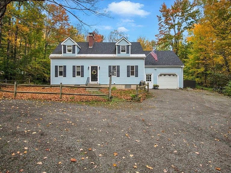 153 Packard Road photo 1