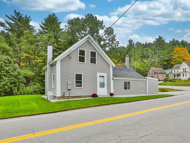 64 Island Street photo 3