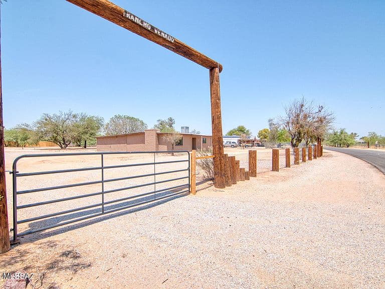 12241 N Calle De La Solana photo 1