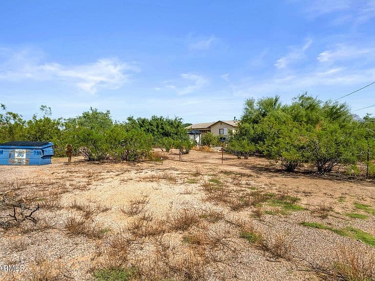 2141 N PLAZA Drive photo 2