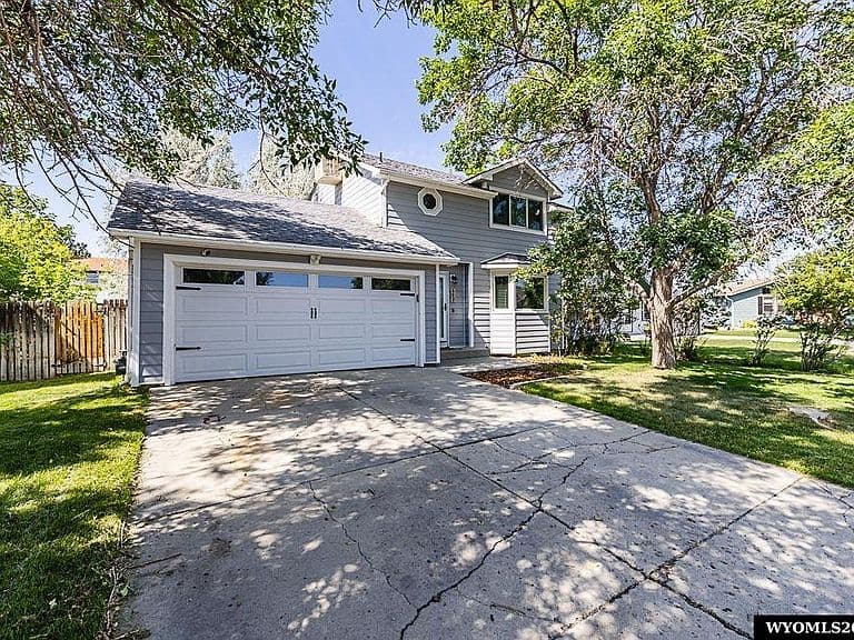 512 Dana Cir photo 3