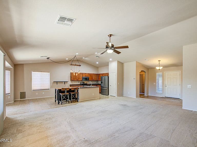 1243 W CASTLE Drive photo 3