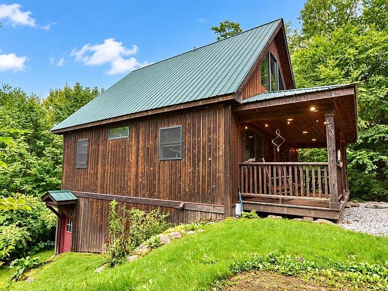453 Marshall Road photo 4