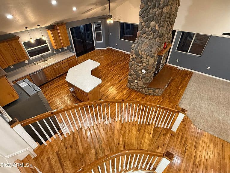 2185 GRAPHITE Road photo 3