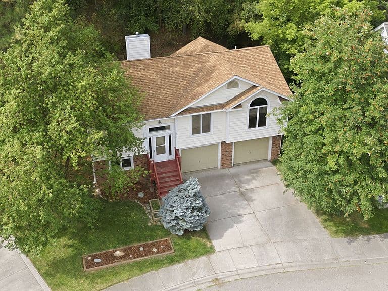 2203 Greenough Ct W photo 4
