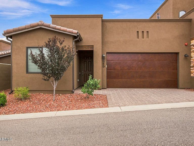 3839 PORTOFINO Way photo 2