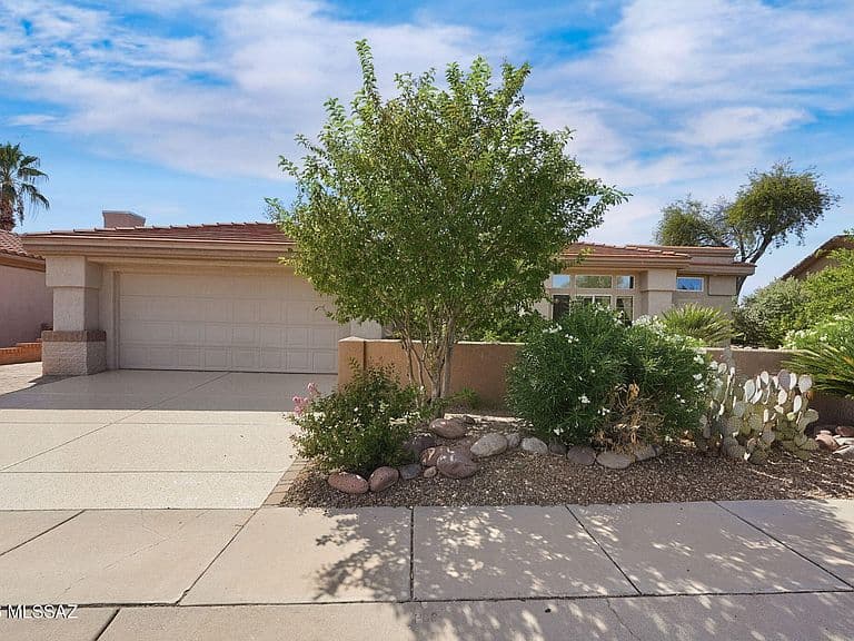 2196 E Sahuarita Wash Way photo 4