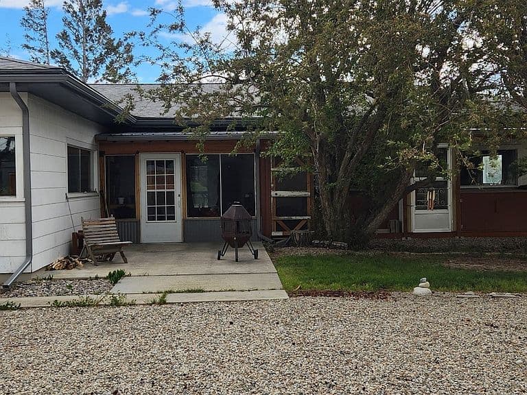 4 Stewart St photo 3