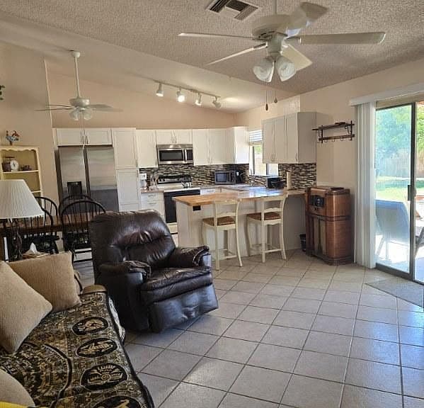 6439 E GRANDVIEW Drive photo 4