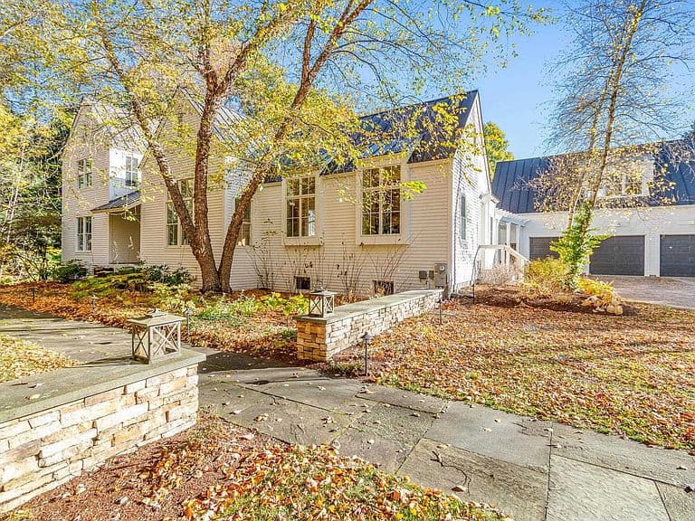 690 Orchard Shore Road photo 5