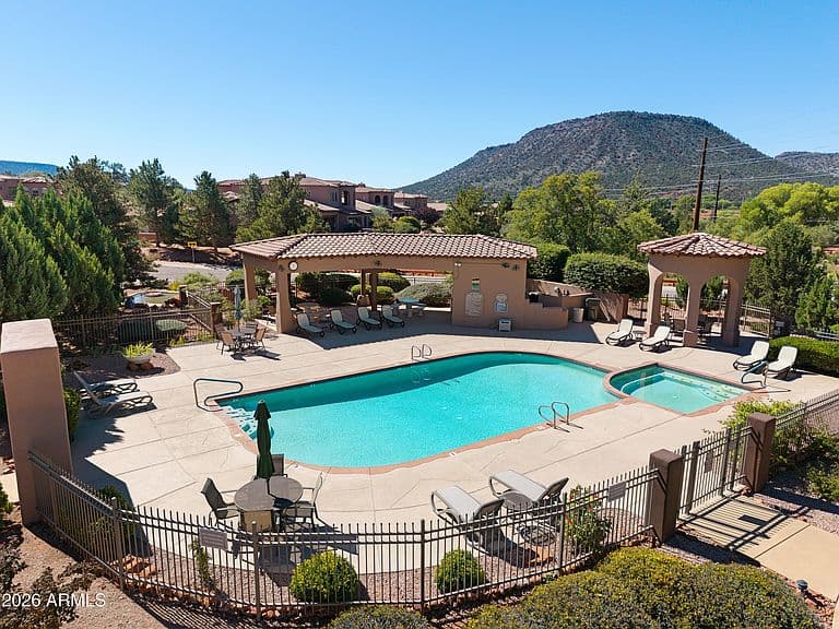 10 COLINAS -- photo 2