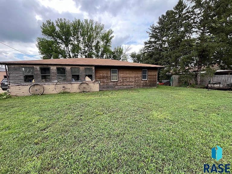 25783 475th Ave photo 1