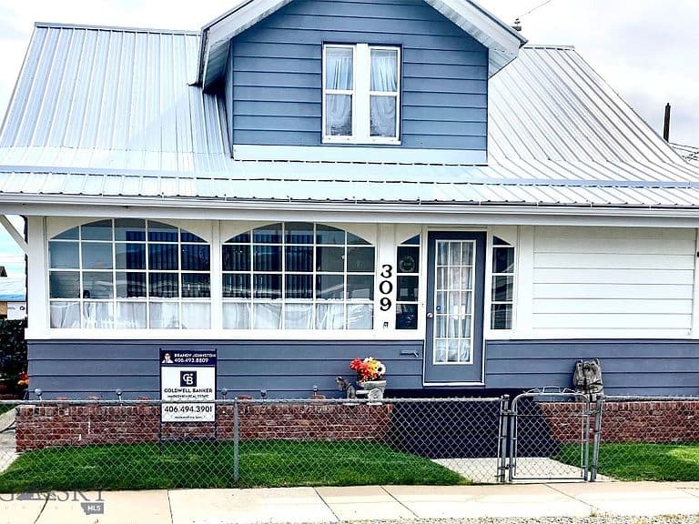 309 Maple St photo 1