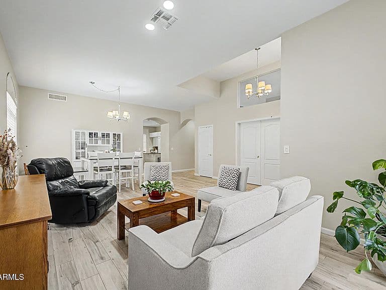 6528 W VIA MONTOYA Drive photo 5