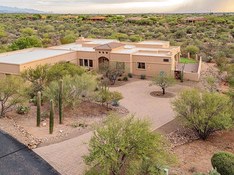 8550 S Picacho View Loop photo 4