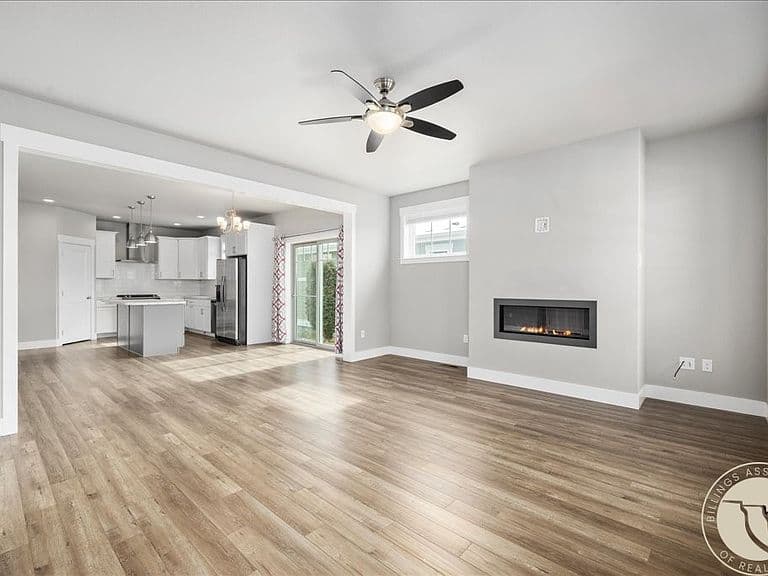 1809 Annas Garden Ln photo 4