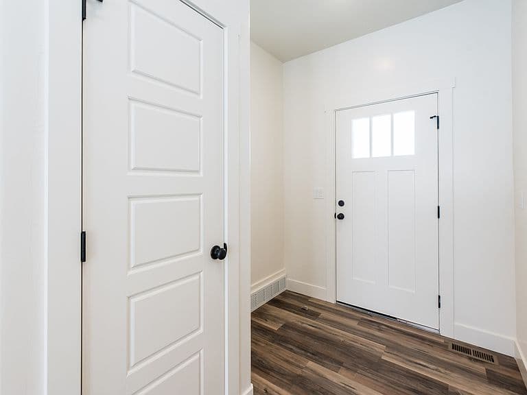 3930 Goldfinch Way photo 3