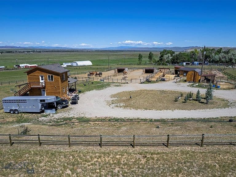 4625 Buffalo Jump Rd photo 3