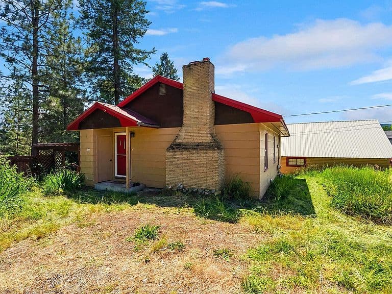 6558 Chinook St photo 1