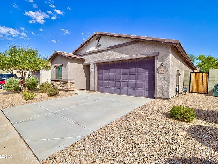 948 E WILEY Way photo 3