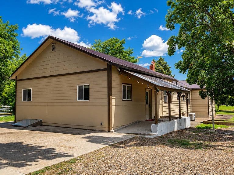 12665 Highway 200 photo 2