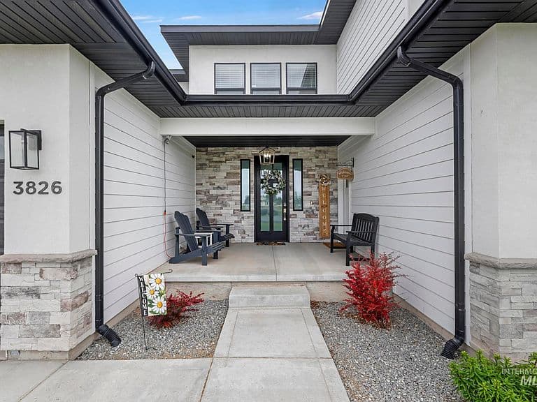 3826 Susan Cir E photo 3