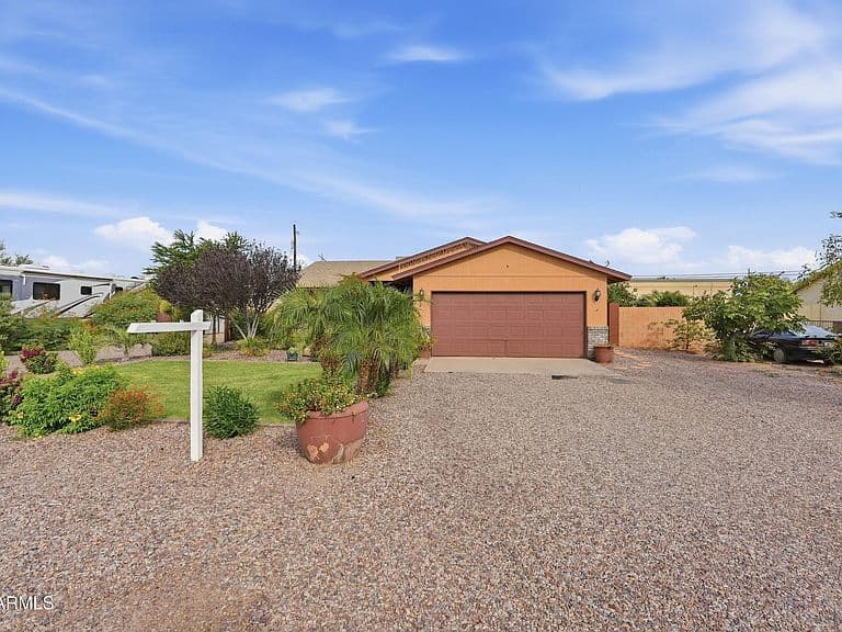723 S Saguaro Drive photo 1