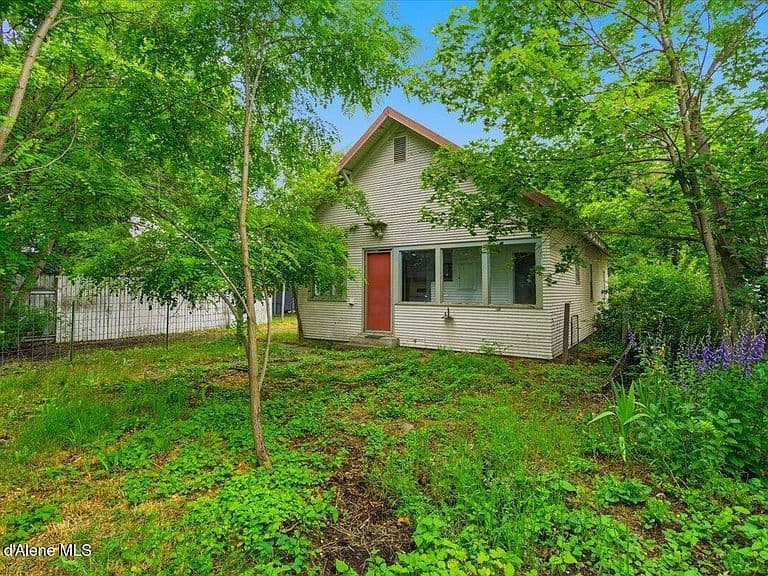 1134 N 7th St photo 1
