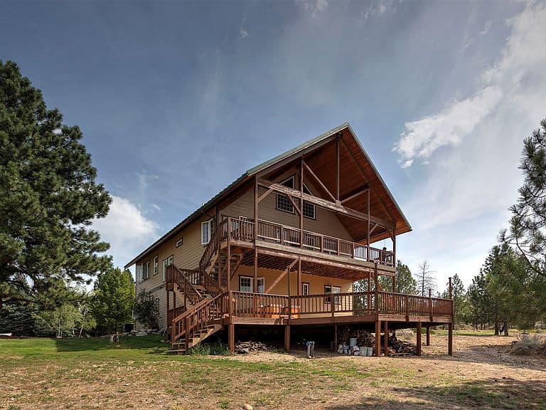 478 Higgins Ln photo 2