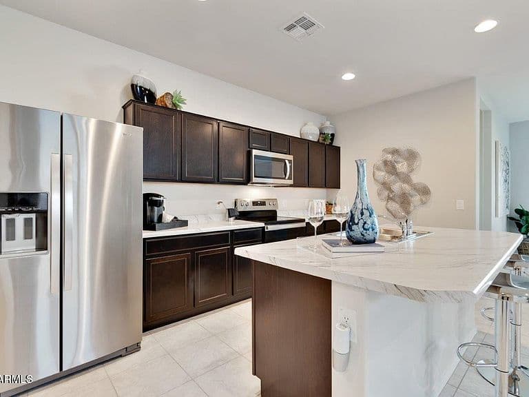 1467 N FENWAY Drive photo 5
