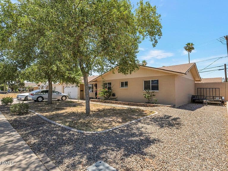2065 E 3RD Drive photo 2