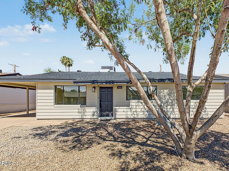 7820 E CULVER Street photo 1